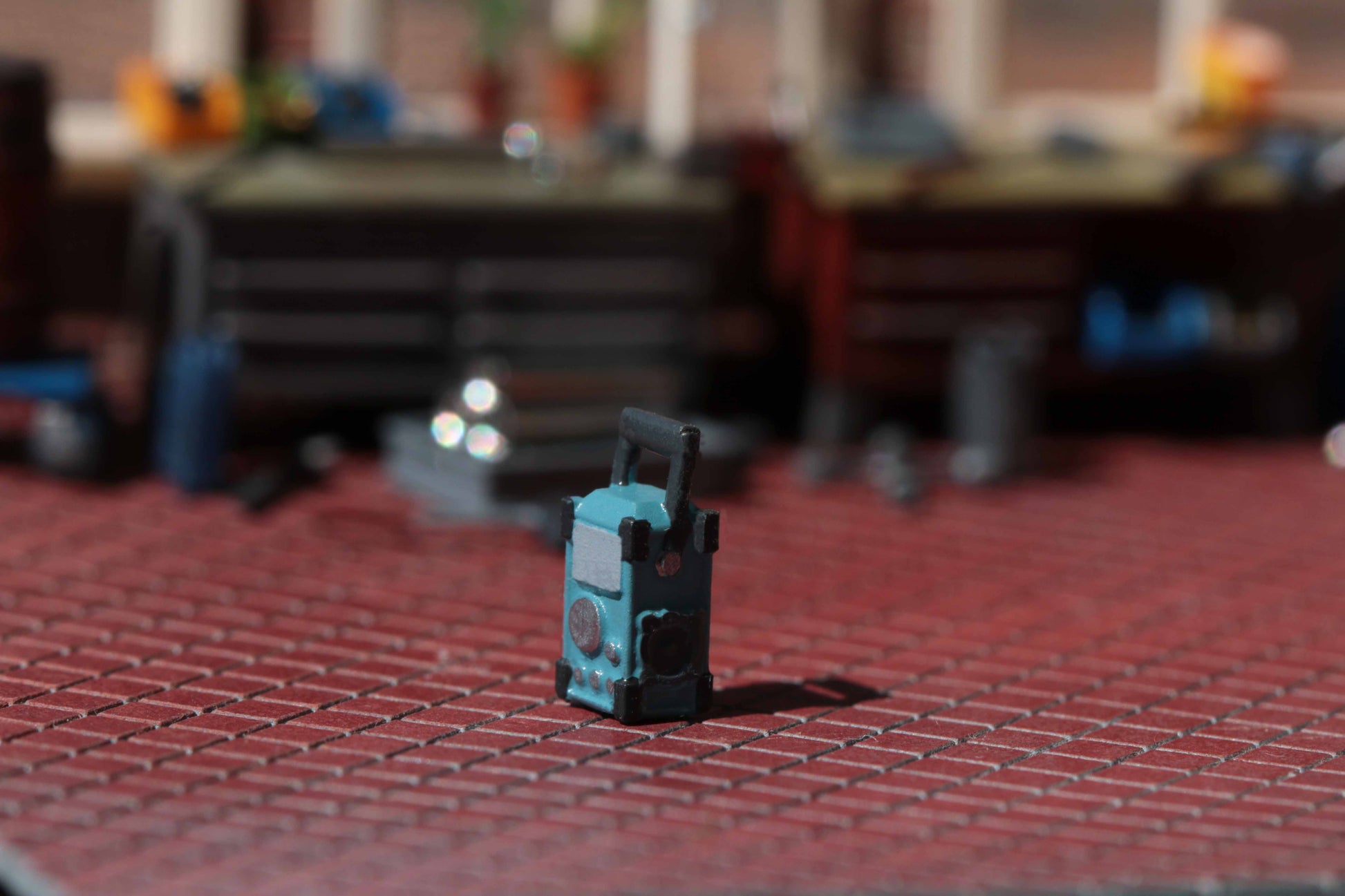 Bautellenradio von DorrModellbau in einer Werkstatt im Maßstab H0 1:87