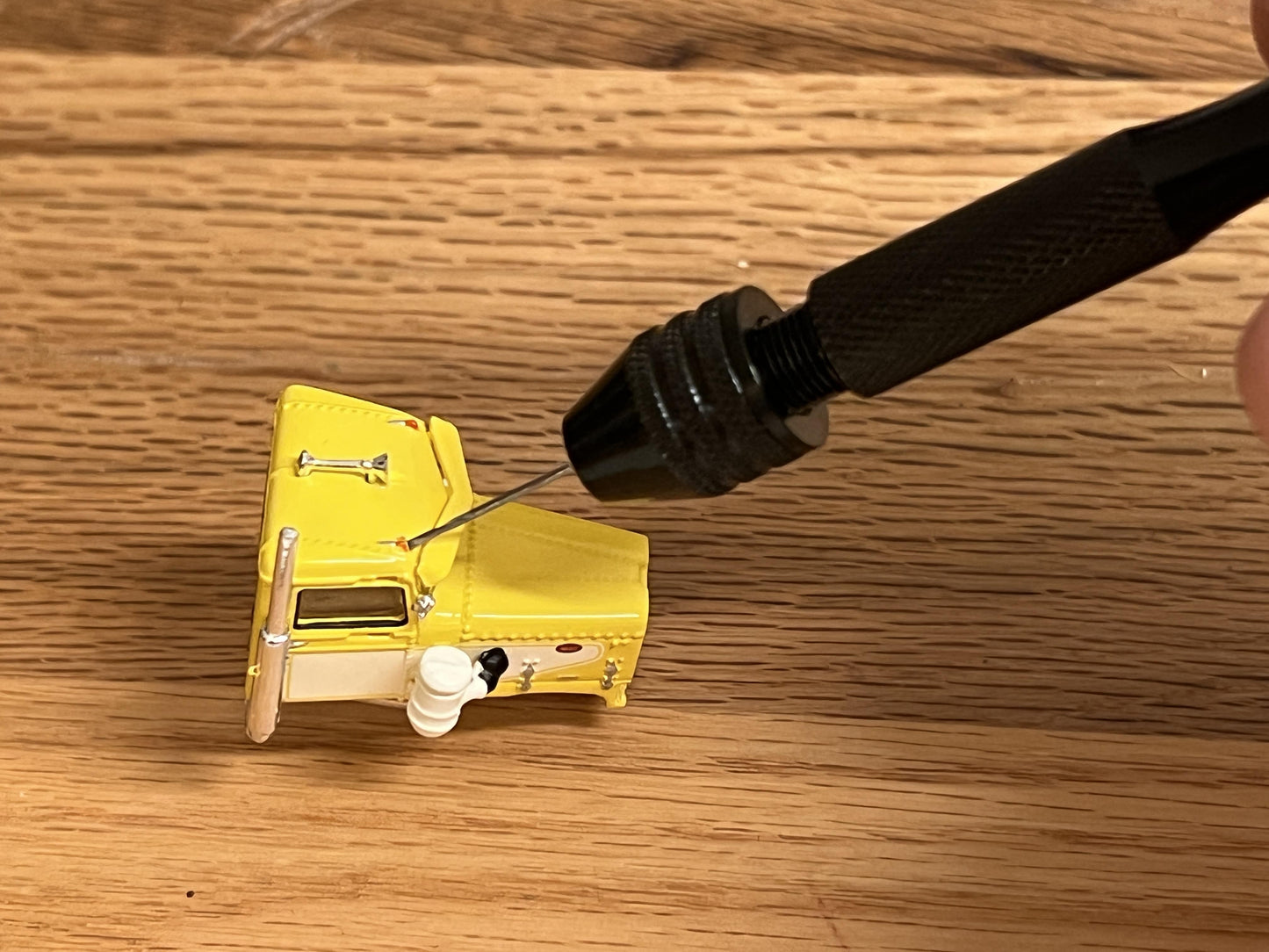 Hand drill - set with 10 drill bits