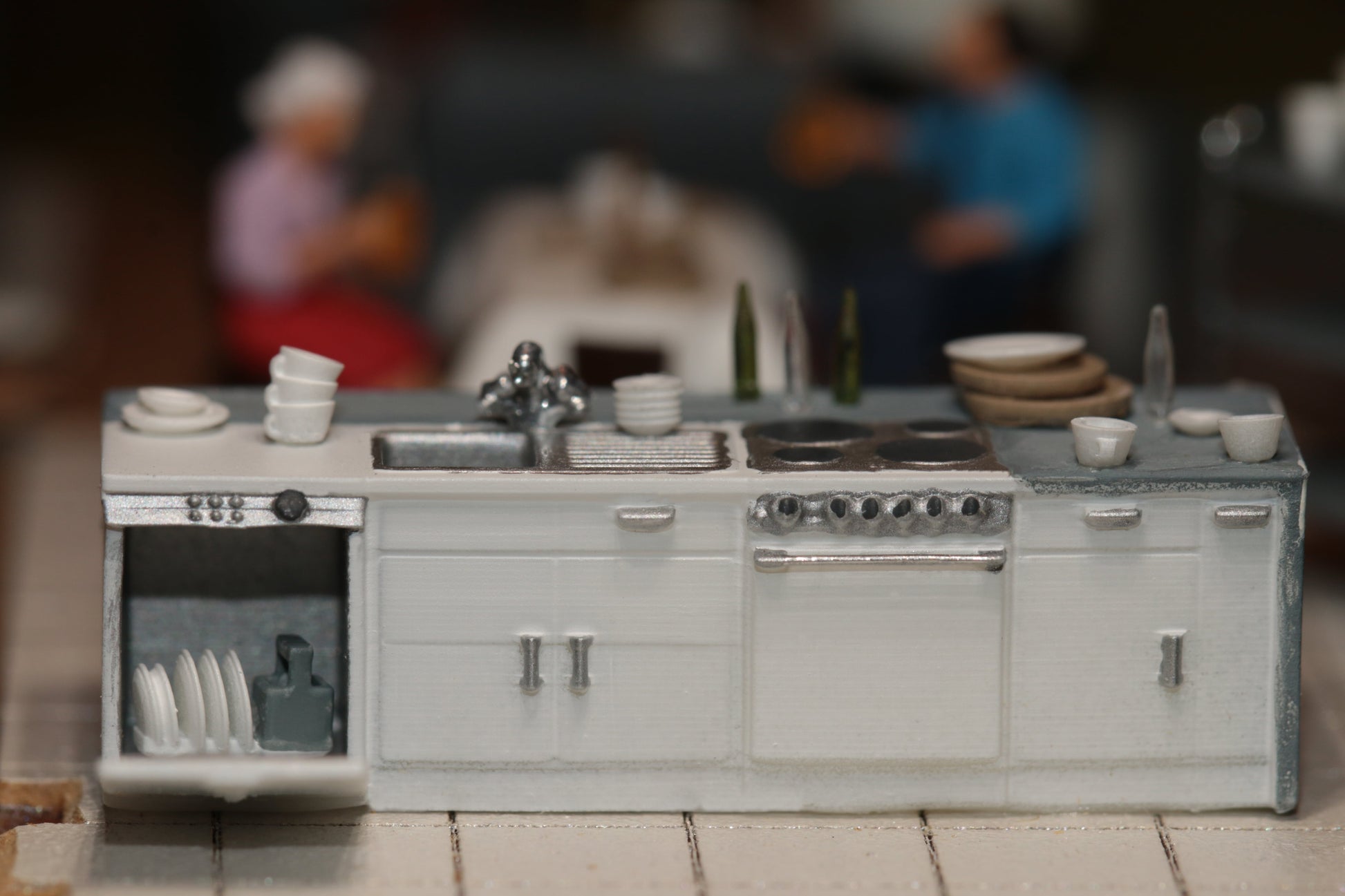 Küche von DorrModellbau mit Geschirrspülmaschine, Herd, Ofen und zahlreichen Details