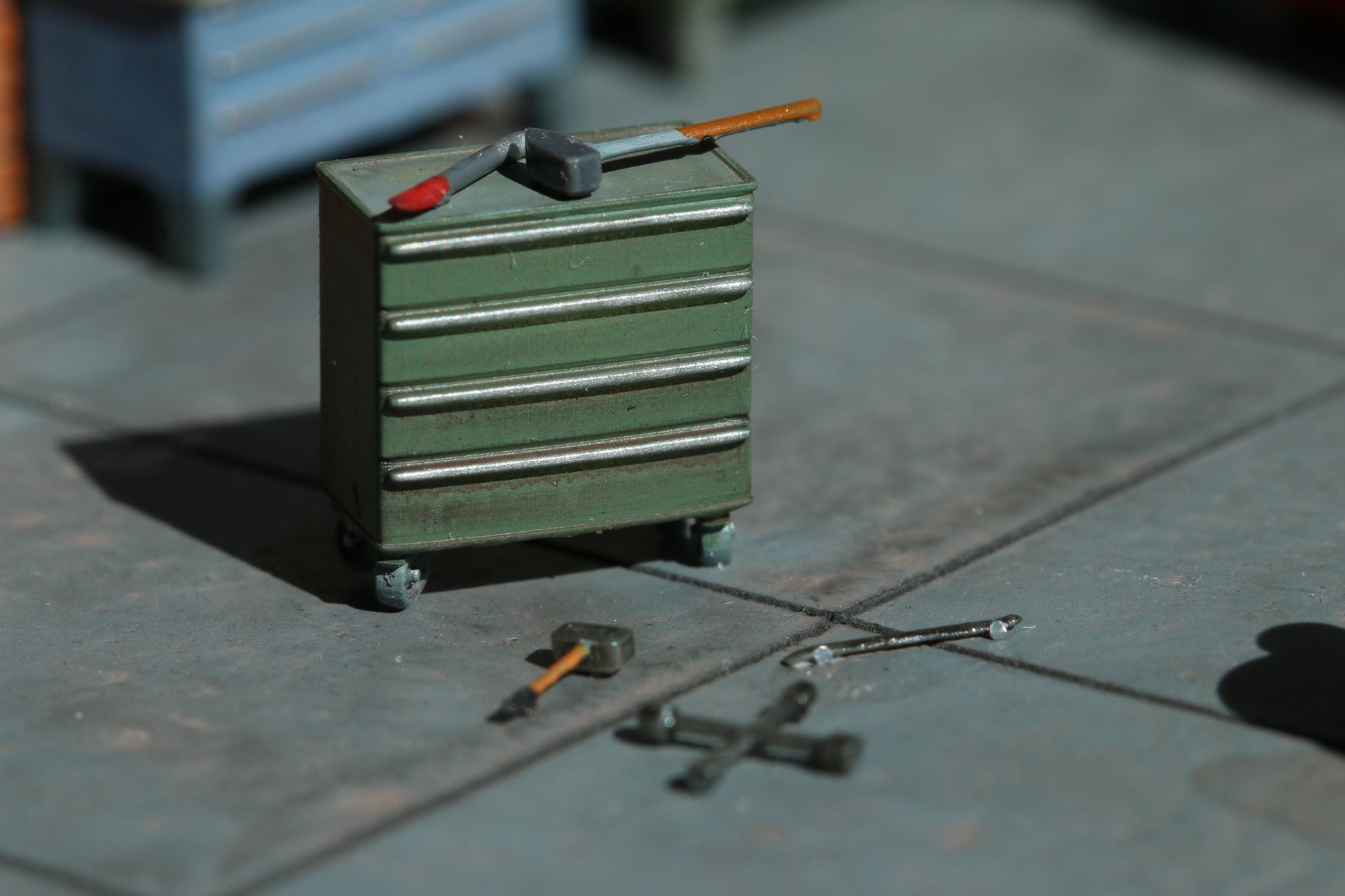 Maßstabsgetreuer Bausatz für Werkbänke  in H0 (1:87) von Dorr Modellbau Werkstattwagen