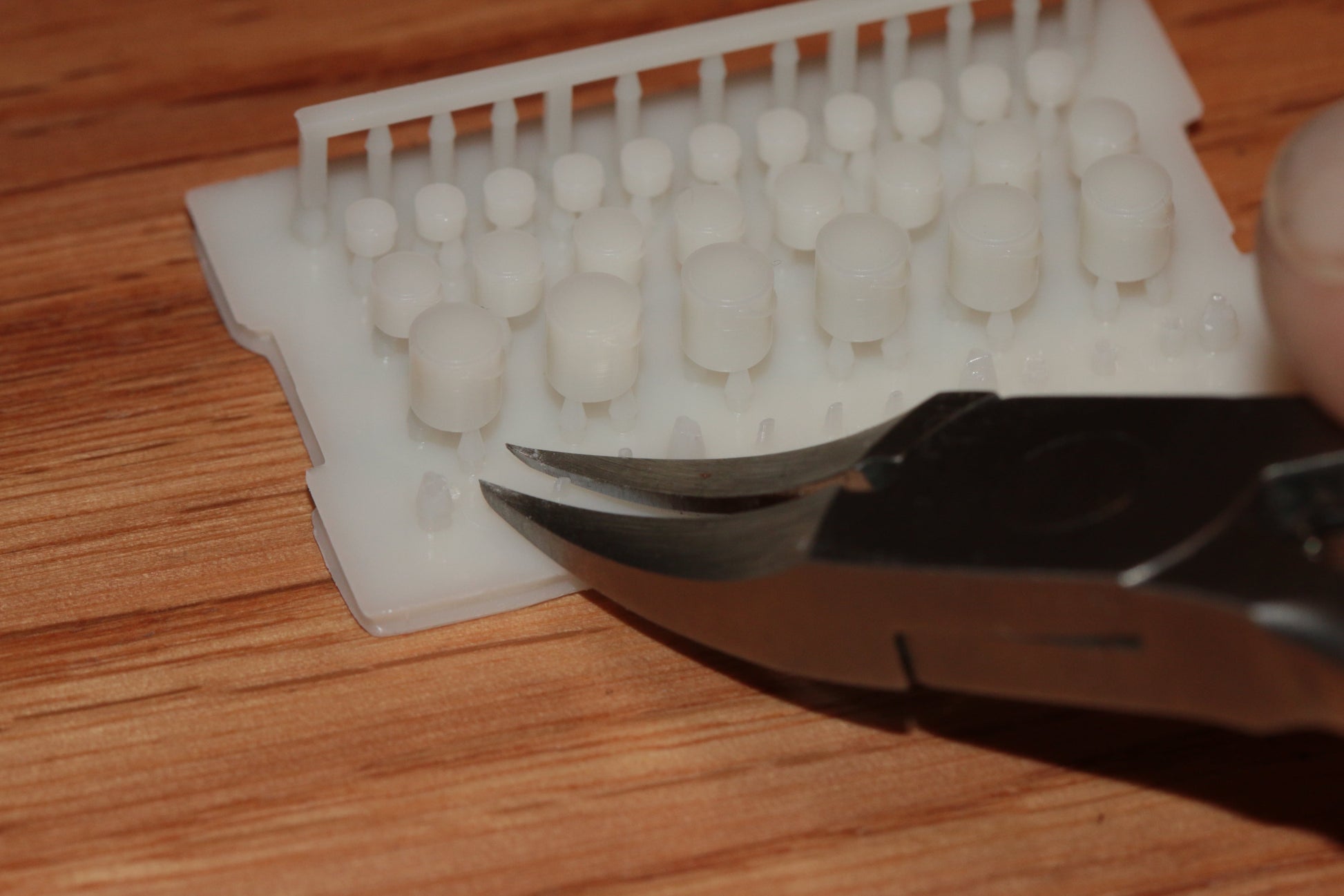 Anwendungsbeispiel_DorrModellbau_Präzisionswerkzeug_Seitenschneider