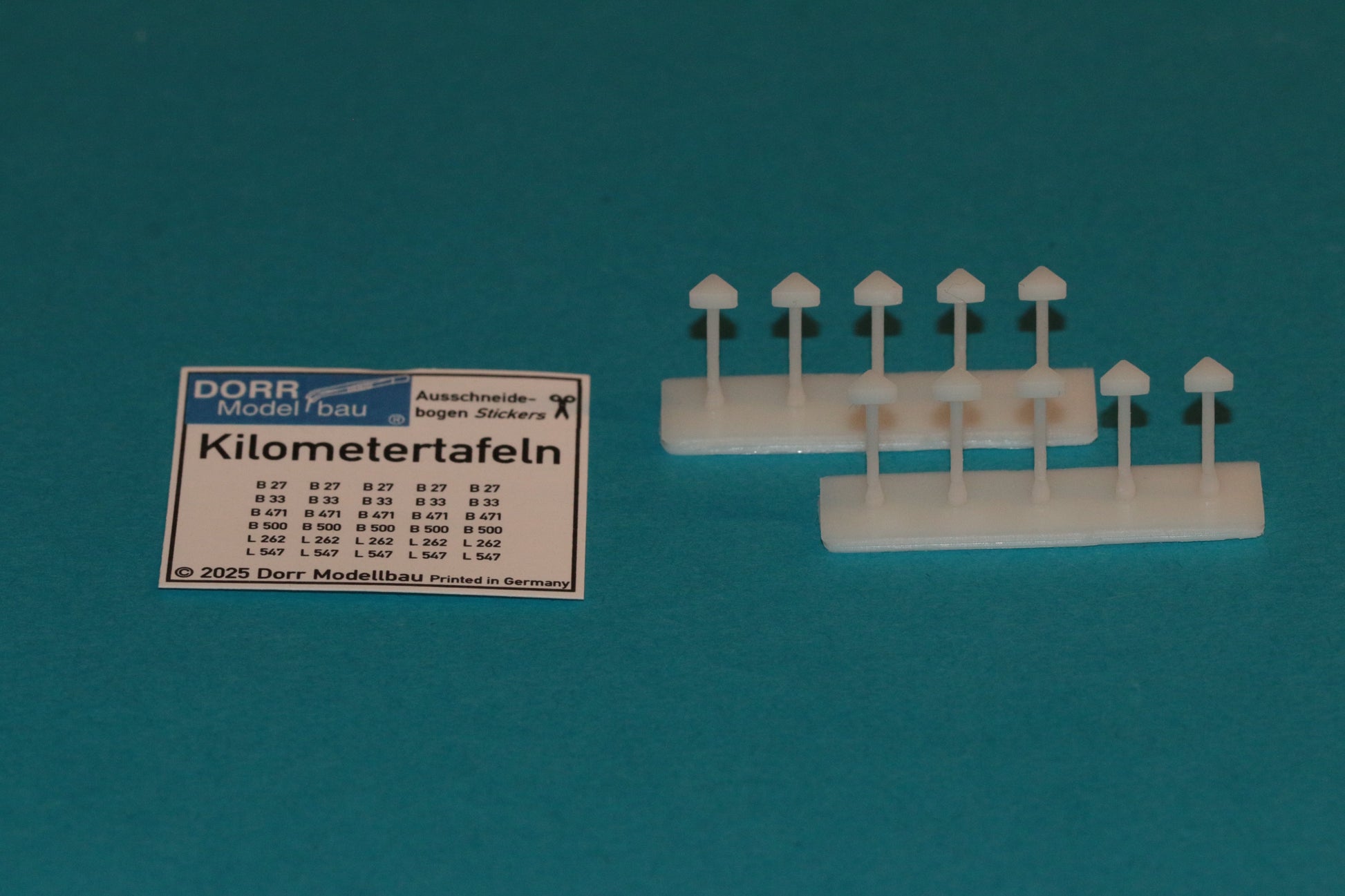 Lieferumfang der Kilometertafeln von DorrModellbau