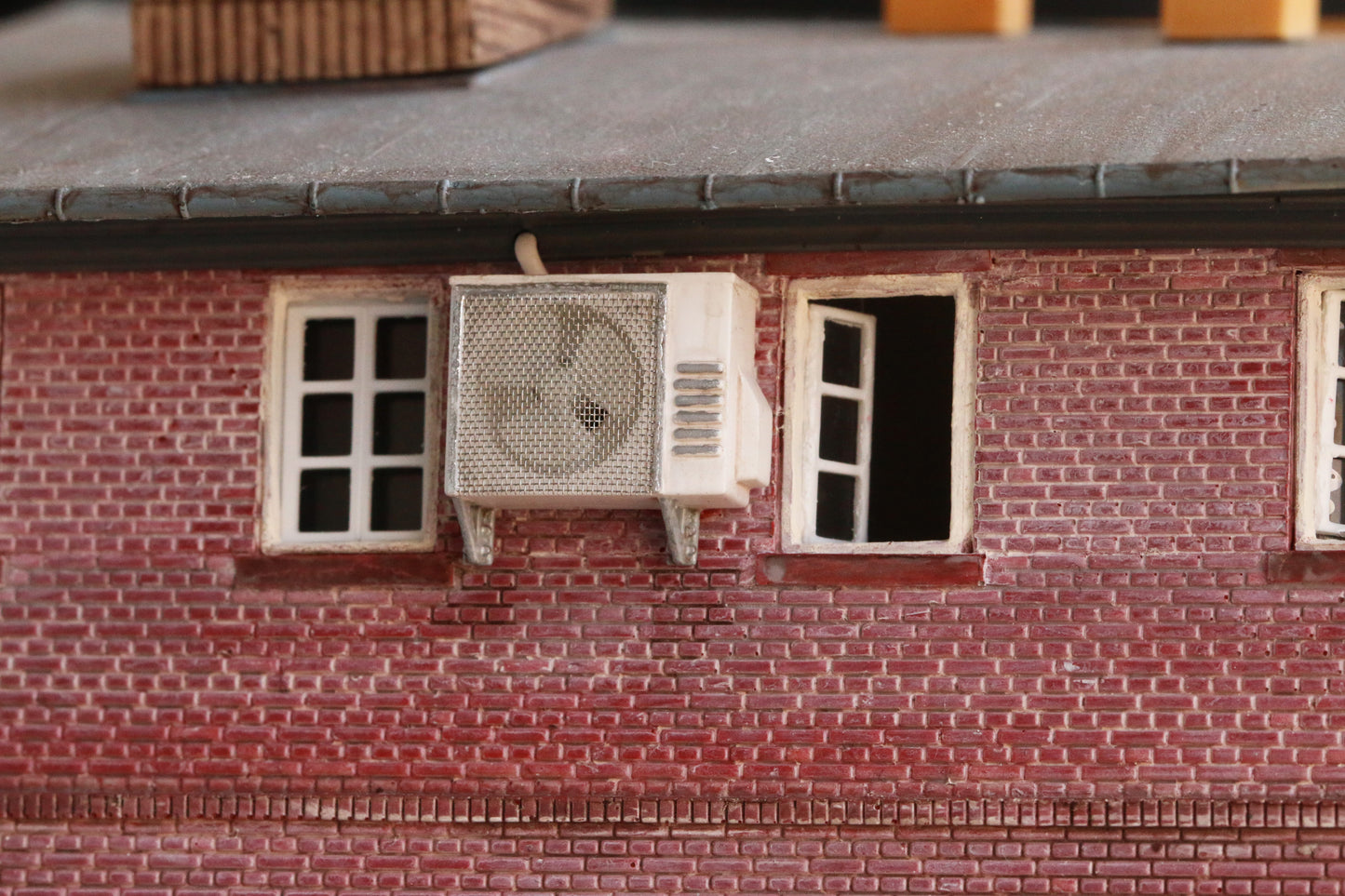 Klimaanlage mit drehendem Lüfterrad H0 (1:87)