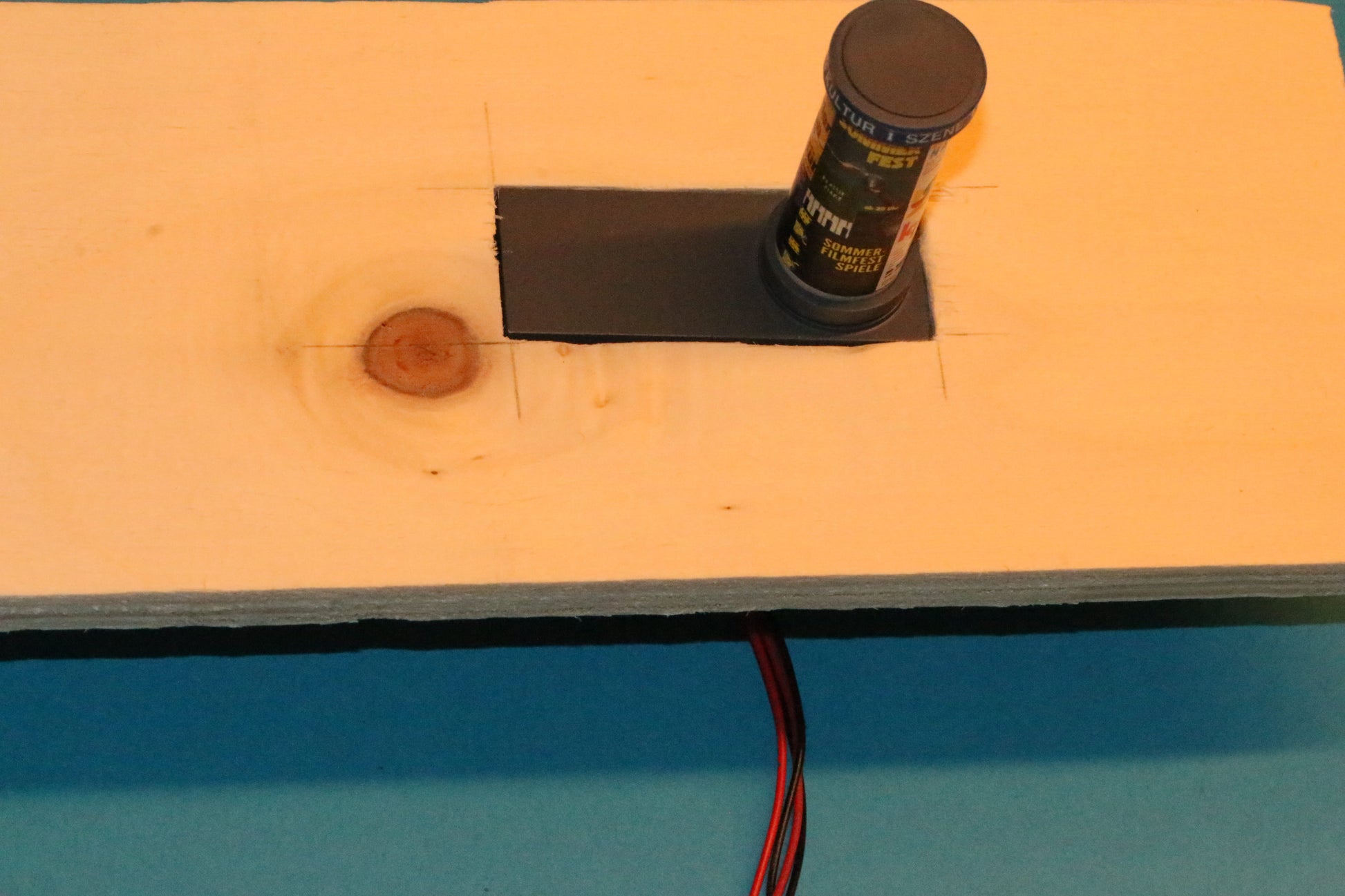 DorrModellbau Litfasssaeule zum Einbau in ein 50x20mm Ausschnitt