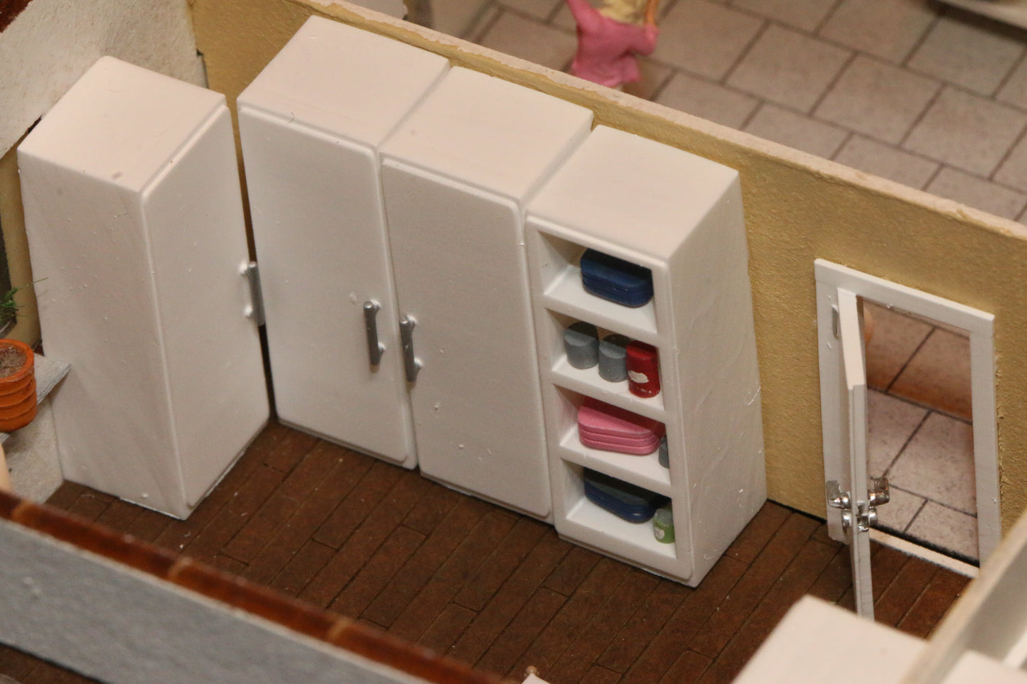 Schlafzimmerschrank H0 (1:87)