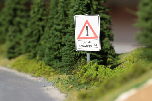 Warntafel vor Gefahrenstellen H0 (1:87)