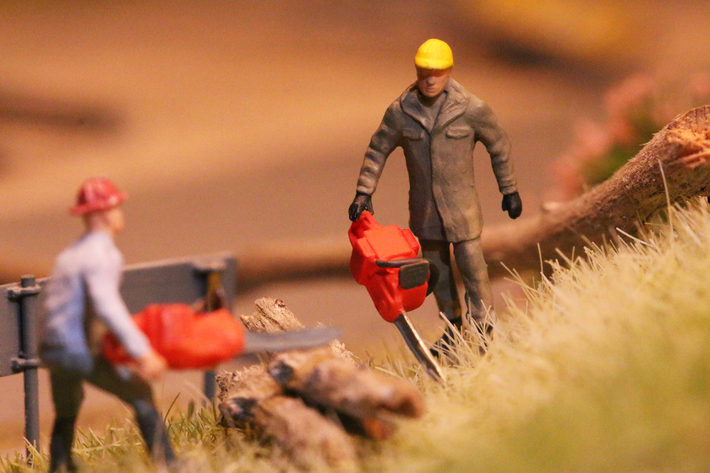 Kettensägen von DorrModellbau im Maßstab 1:87 im Einsatz
